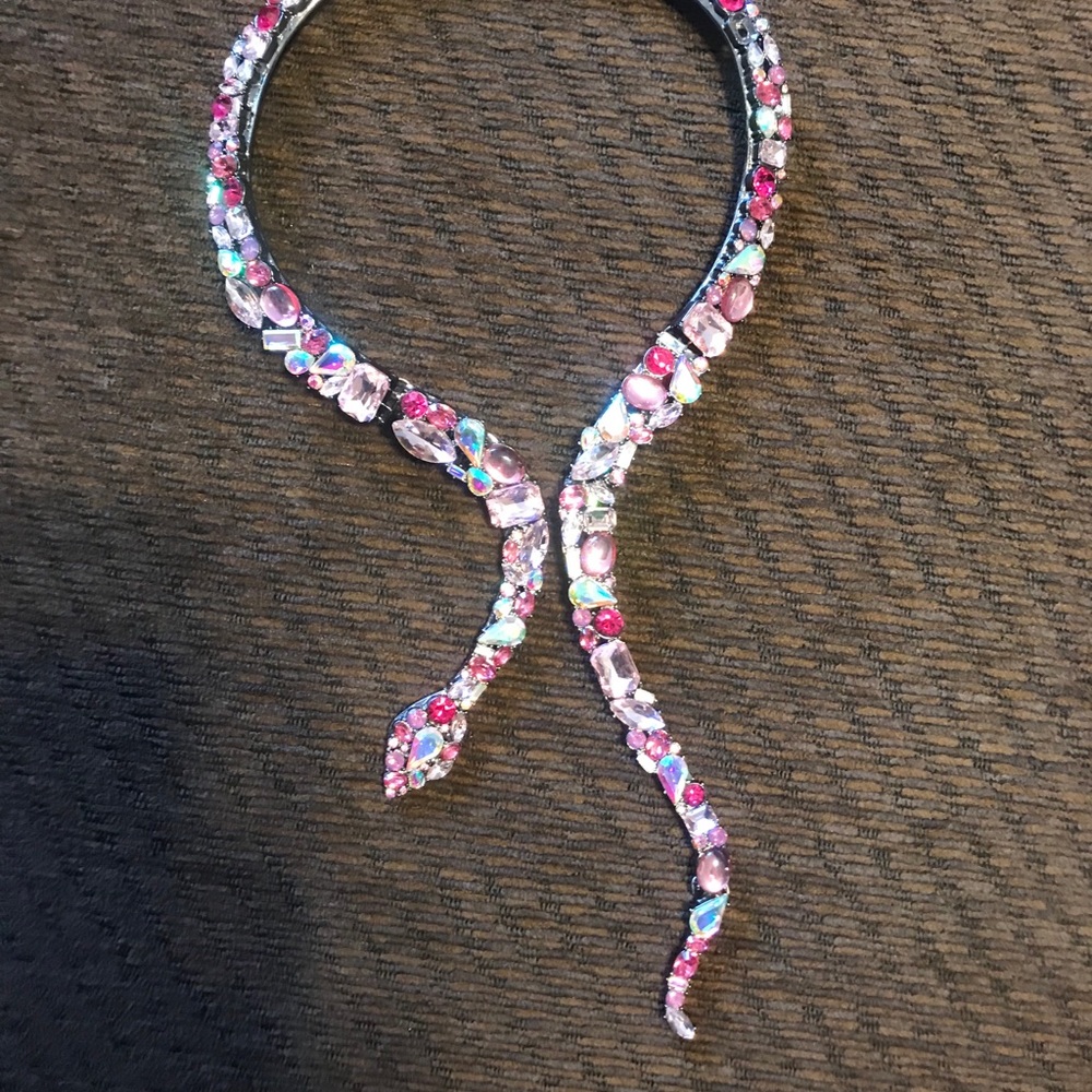 Necklace - Picture 3 of 4